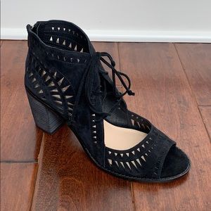 VINCE CAMUTO Black Suede Cutout Heels